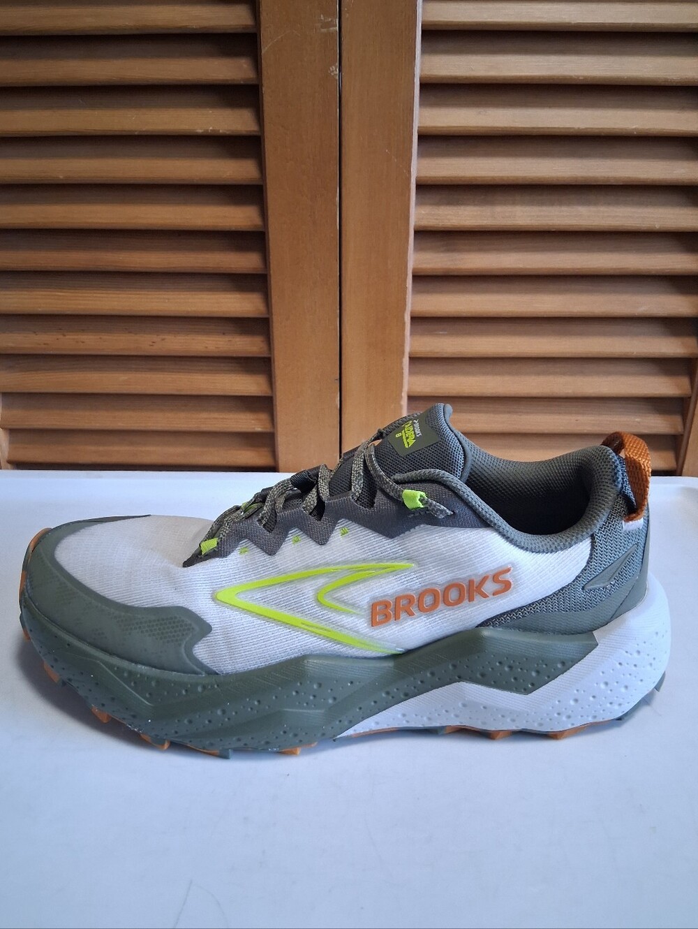Brooks Caldera 8 Men's Trail Running Shoe  Dusty Olive Lime Oyster * Size: 10